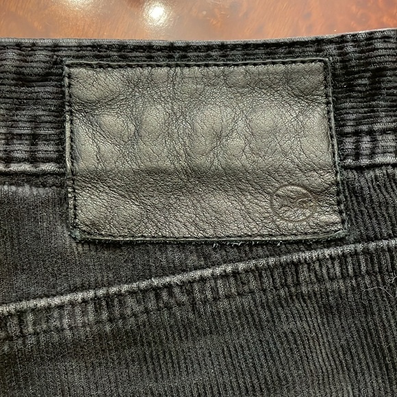 AG-ED Denim The Graduate Tailored Leg. Men's 32 black corduroy. Zipper fly. - Picture 4 of 6